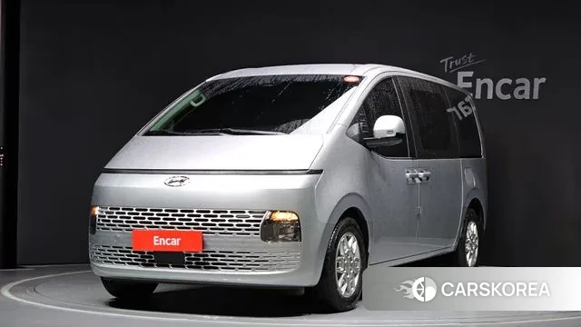 Hyundai Staria 2024 Серебряный из Кореи