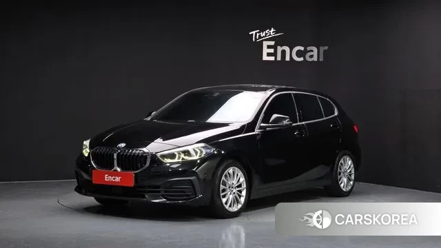 BMW 1 Series (F40) 2021 Черный из Кореи
