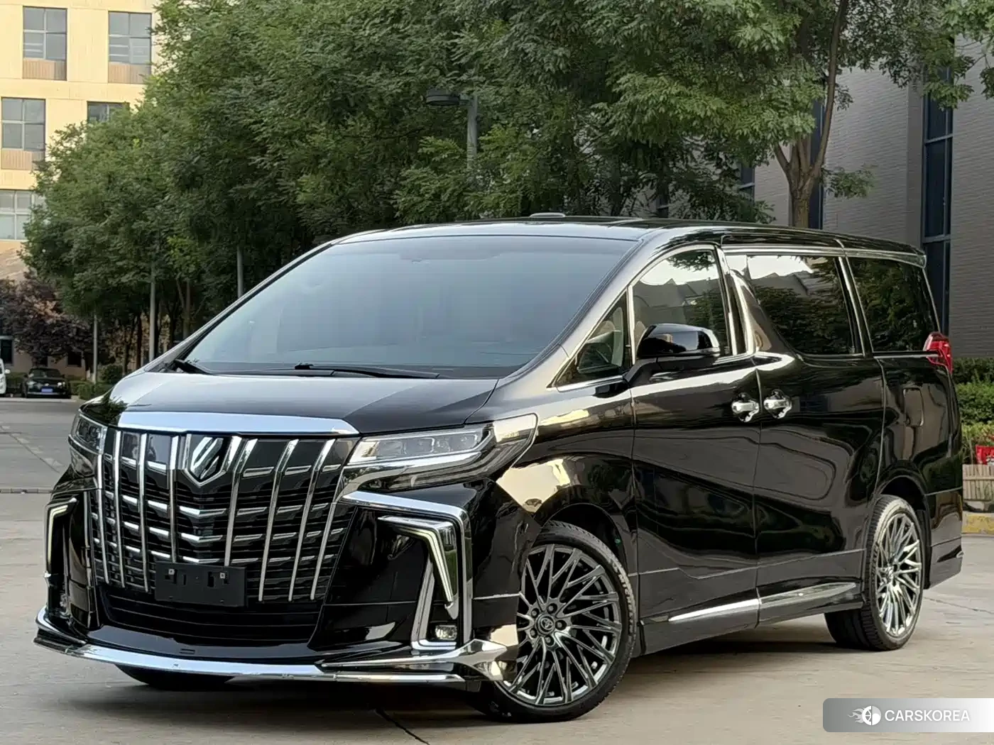 Toyota Elfa 2018 Черный из Китая