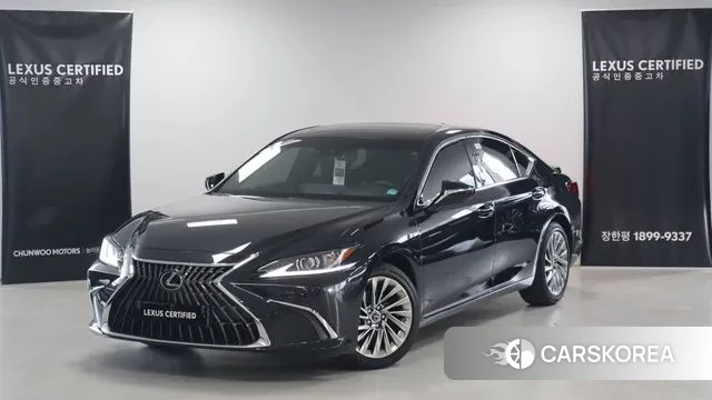Lexus ES300h 7th generation 2024 Черный из Кореи