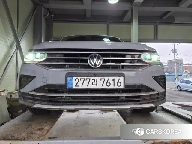 Volkswagen Tiguan second Generation 2021 Небесно-голубой из Кореи