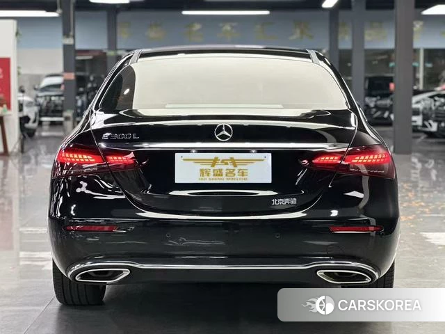 Mercedes-Benz E-class 2021 Черный из Китая