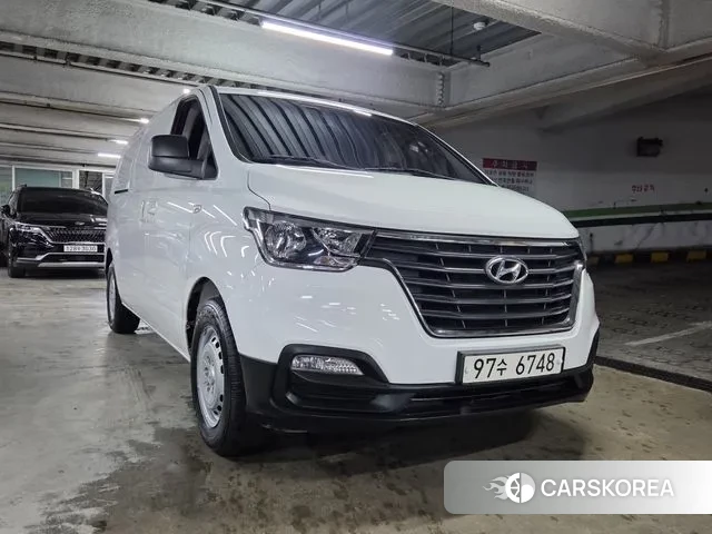 Hyundai The New Grand Starex 2021 Белый из Кореи