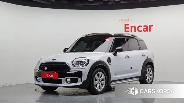 Mini Cooper D Countryman 2018 Белый из Кореи