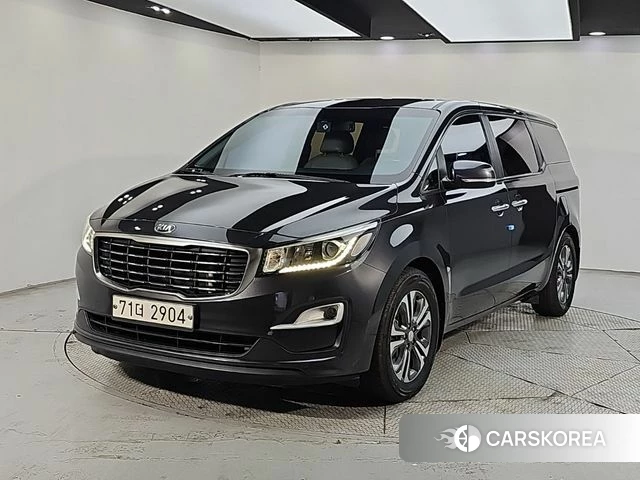 Kia The New Carnival 2018 Черный из Кореи