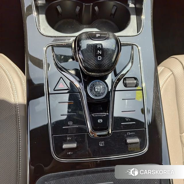 BYD Han DM 2025 Темно-серый из Китая