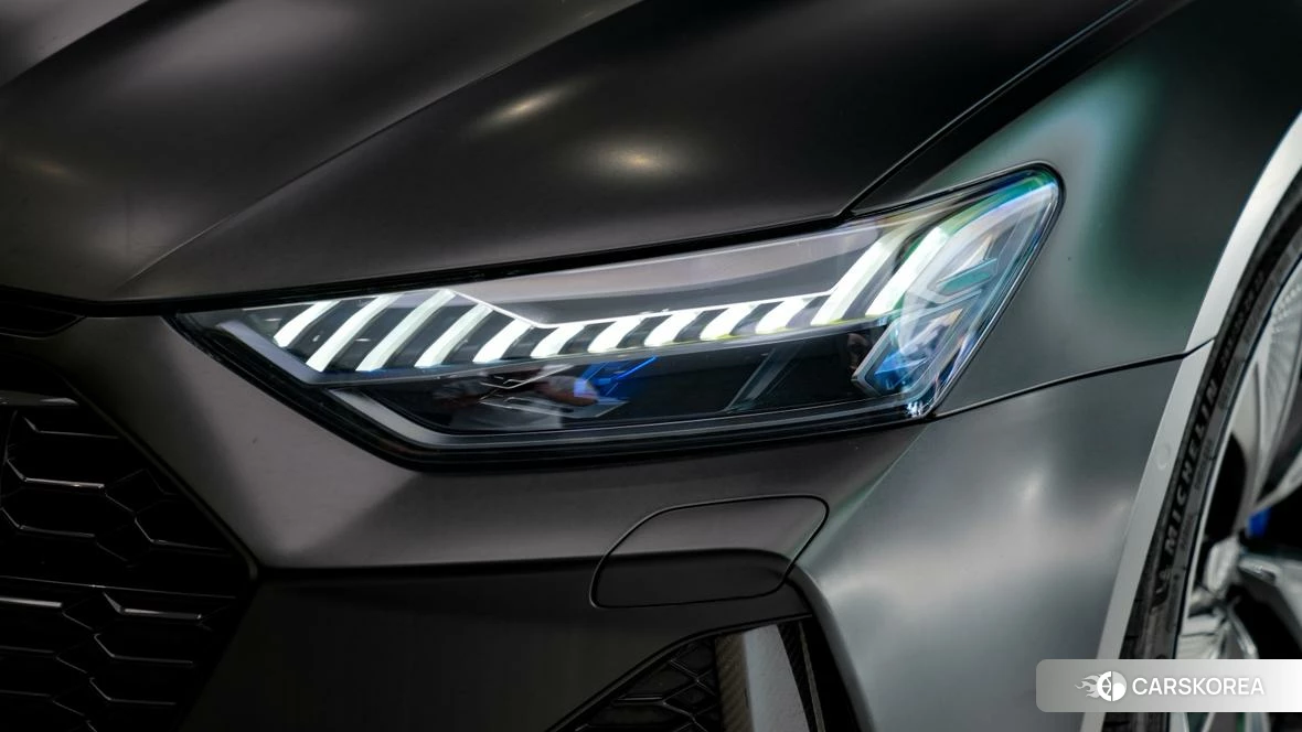 Audi RS 7 2021 Черный из Китая