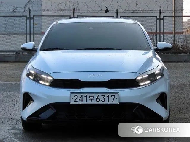 Kia The New K3 2nd generation 2022 Белый из Кореи