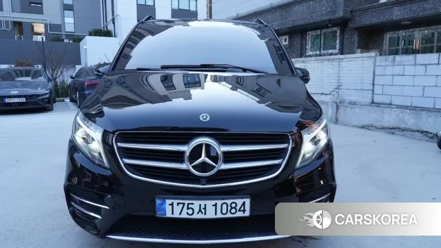 Mercedes-Benz V-Class 2018 Черный из Кореи