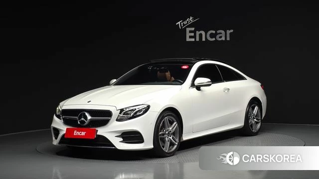 Mercedes-Benz E-Class W213 2018 Белый из Кореи