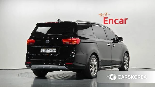 Kia The New Carnival 2019 Черный из Кореи
