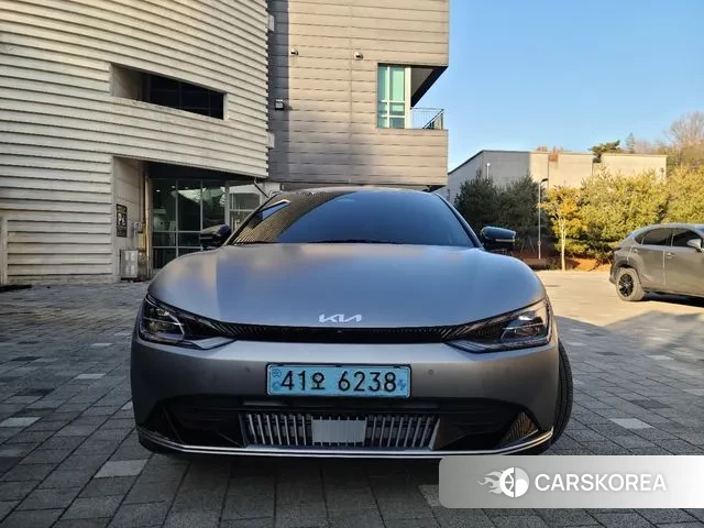 Kia EV6 2022 Серый из Кореи