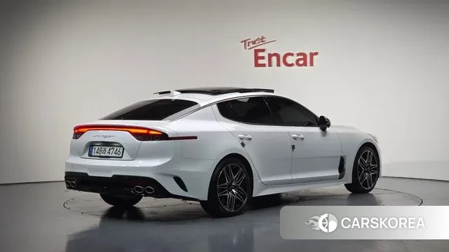 Kia Stinger Meister 2022 Белый из Кореи
