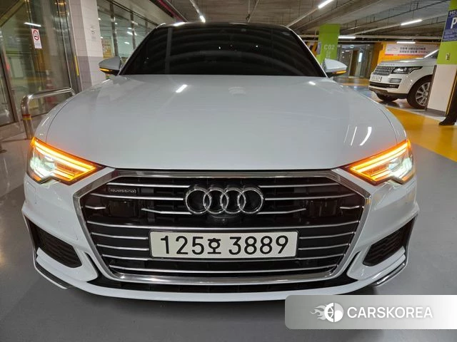 Audi A6 (C8) 2022 Белый из Кореи