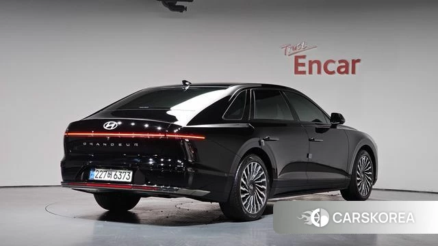 Hyundai Grandeur Hybrid (GN7) 2024 Черный из Кореи