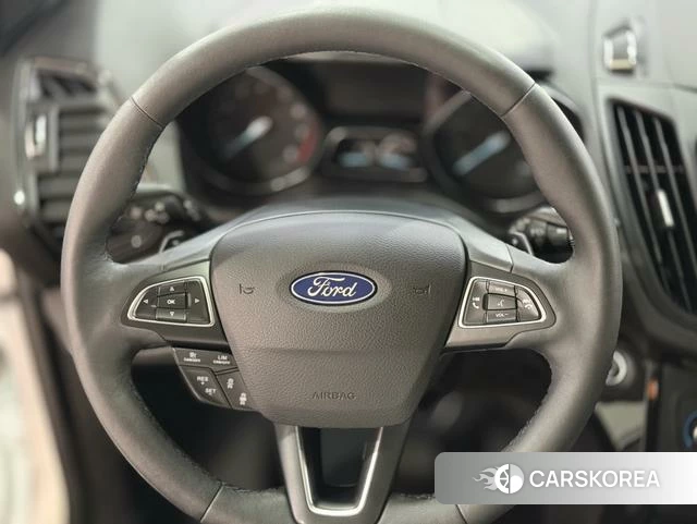 Ford Winged Tiger 2018 Белый из Китая