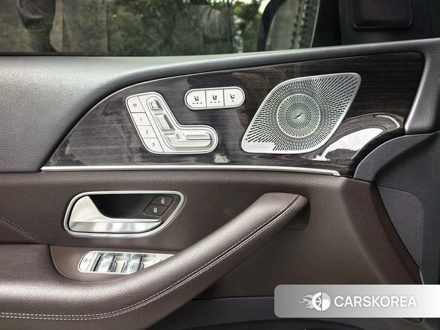 Mercedes-Benz GLS 2021 Черный из Китая