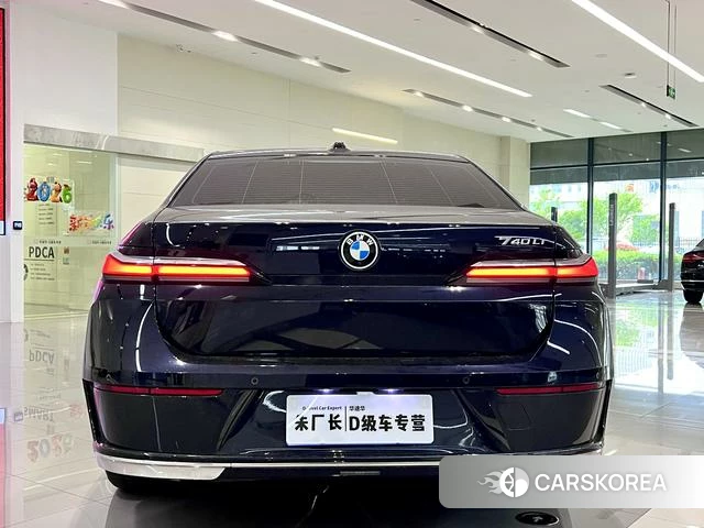 BMW 7 series 2024 Черный из Китая
