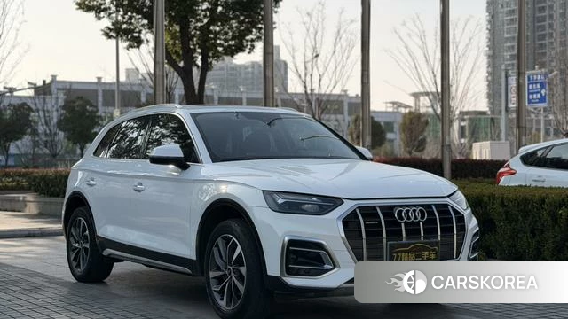 Audi Q5L 2021 Белый из Китая
