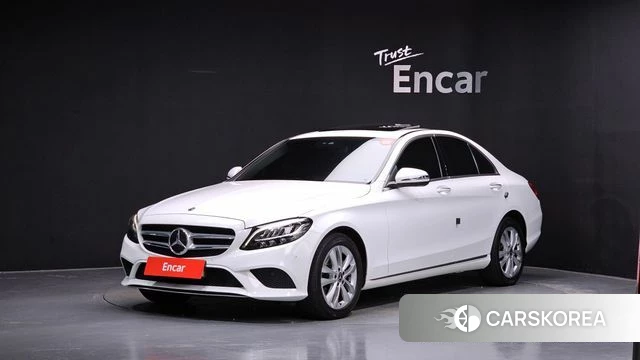 Mercedes-Benz C-Class W205 2019 Белый из Кореи