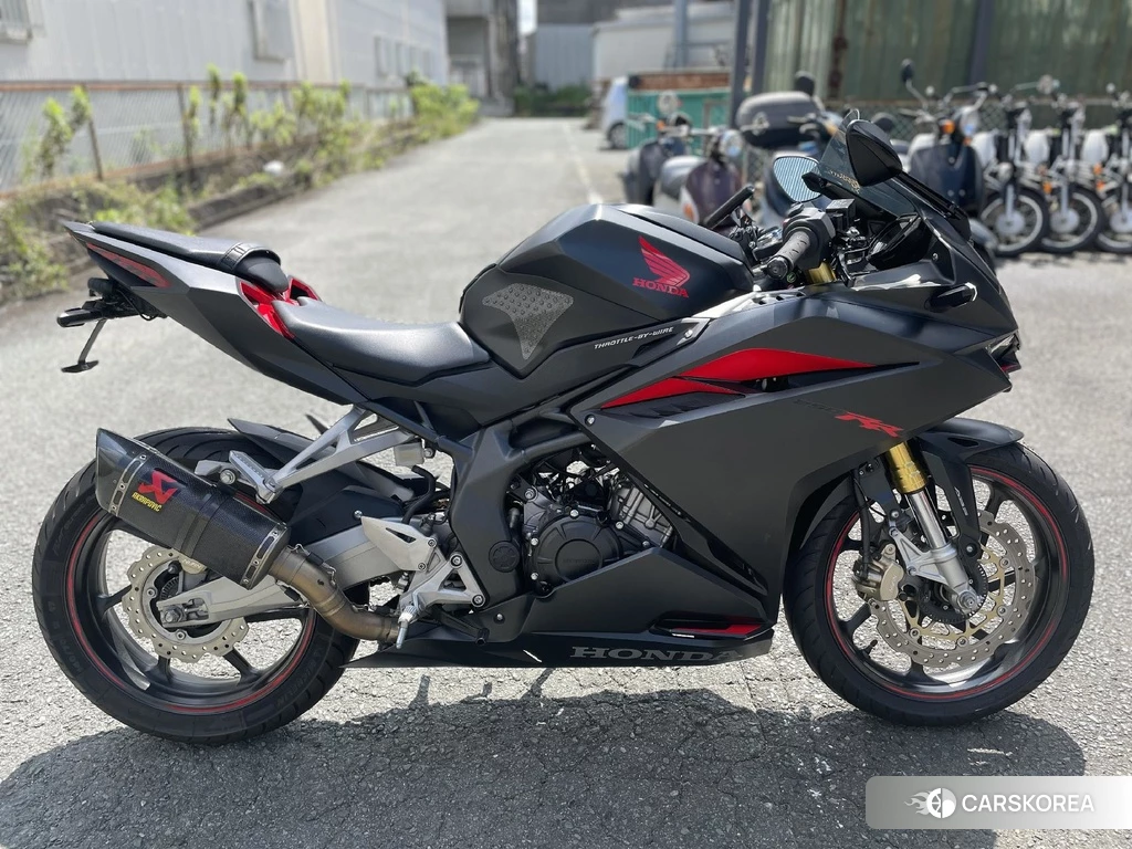 Проданный Honda CBR250RR ABS 2017 из Японии