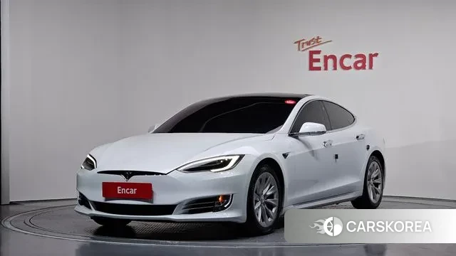 Tesla Model S 2020 Белый из Кореи