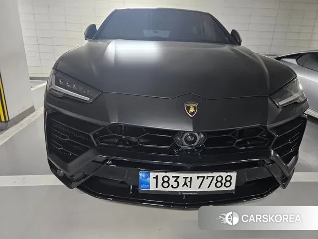 Lamborghini Urus 2022 Фиолетовый из Кореи