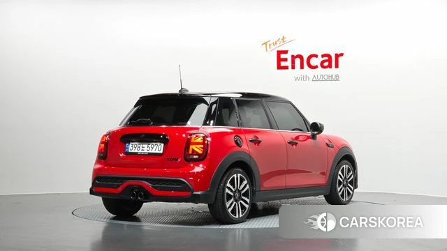 Mini Cooper S 2024 Красный из Кореи