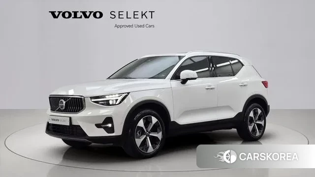 Volvo XC40 2025 Белый из Кореи