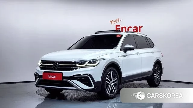 Volkswagen Tiguan Allspace 2023 Белый из Кореи