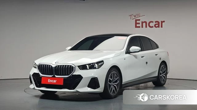 BMW 5 Series (G60) 2024 Белый из Кореи