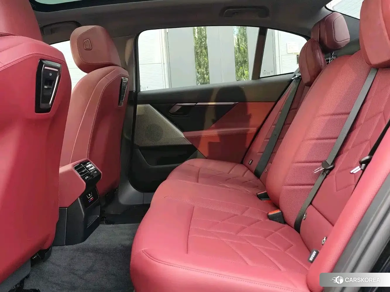 BMW i5 2025 Черный из Китая