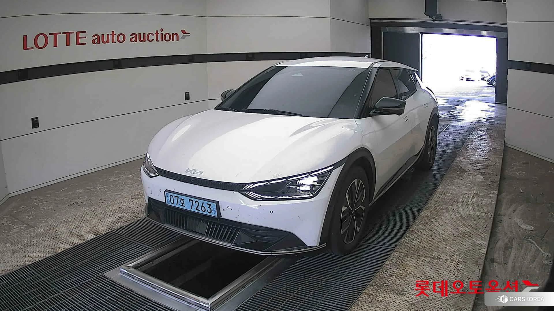 Kia EV6 2022 Snow White Pearl из Кореи