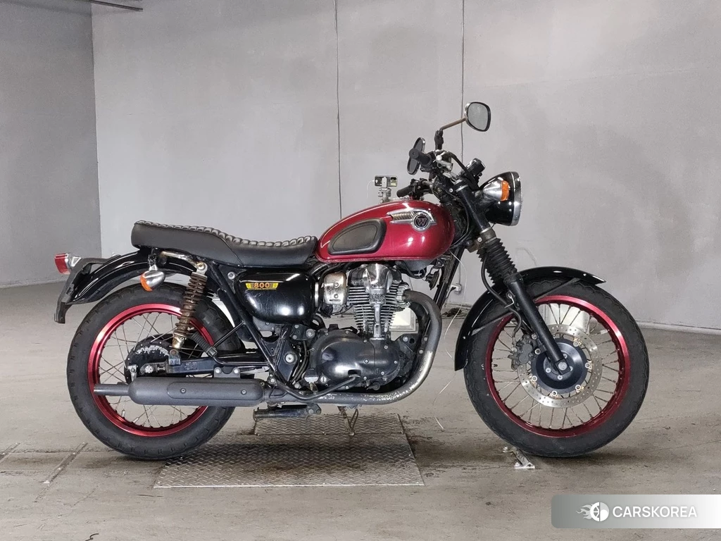 Проданный Kawasaki W800 2013 из Японии