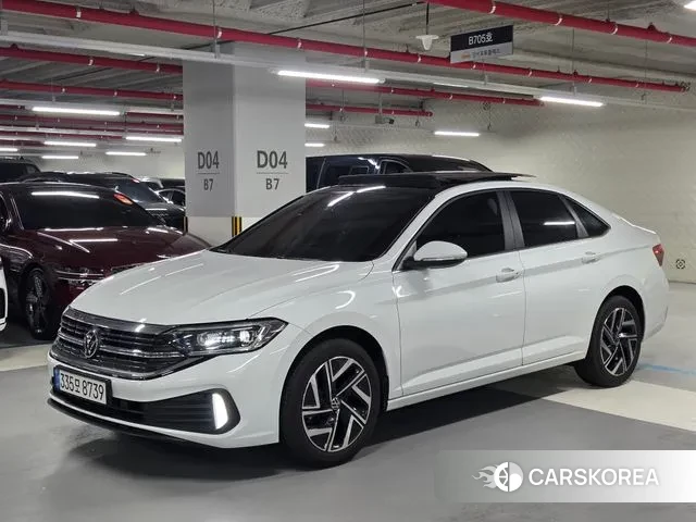 Volkswagen 7th Generation of Jetta 2024 Белый из Кореи