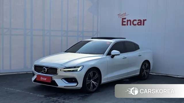 Volvo S60 3rd generation 2019 Белый из Кореи
