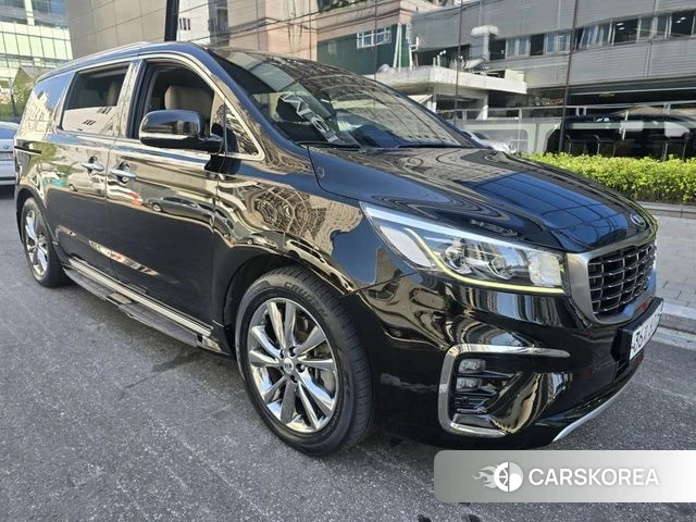 Kia The New Carnival 2018 Черный из Кореи