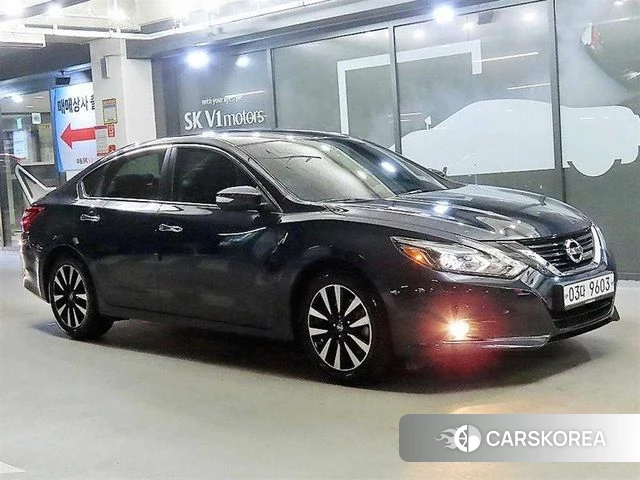 Nissan Altima 2018 Синий из Кореи