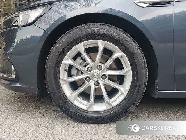 Buick Lacrosse 2021 Темно-серый из Китая