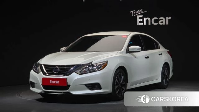 Nissan Altima 2018 Белый из Кореи