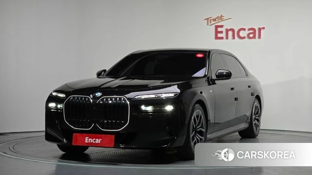 BMW 7 Series (G70) 2024 Черный из Кореи