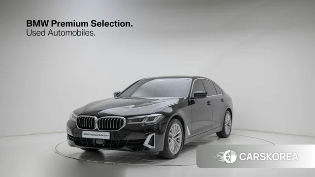 BMW 5 Series (G30) 2023 Черный из Кореи