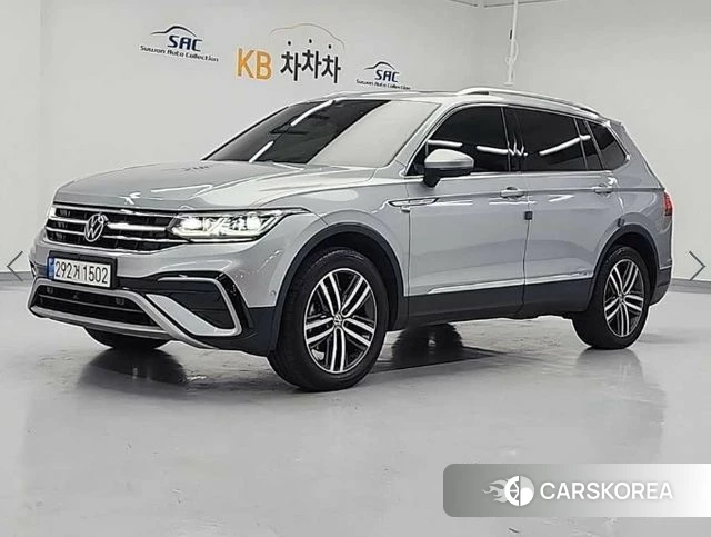 Volkswagen Tiguan Allspace 2022 Серебристо-серый из Кореи
