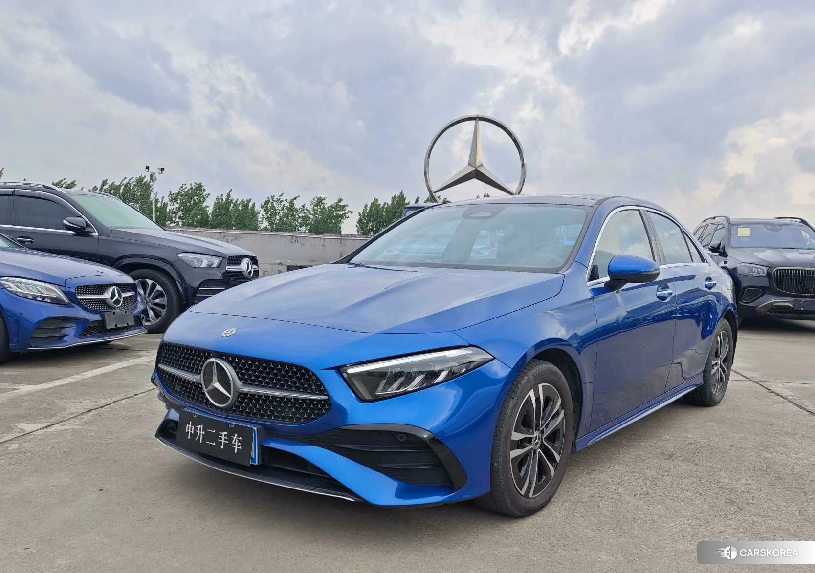 Mercedes-Benz Class A 2022 Синий из Китая