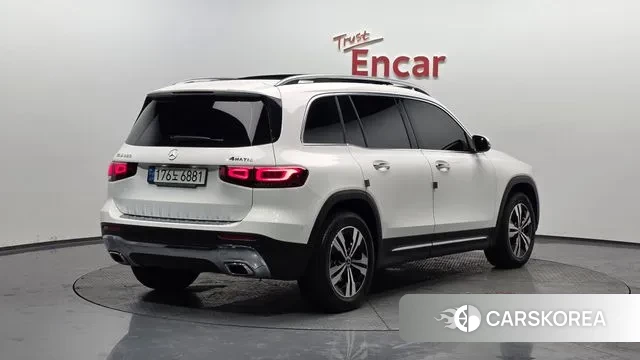 Mercedes-Benz GLB-Class X247 2021 Белый из Кореи