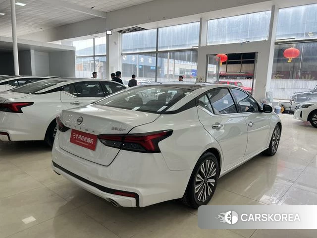 Nissan Teana 2023 Белый из Китая