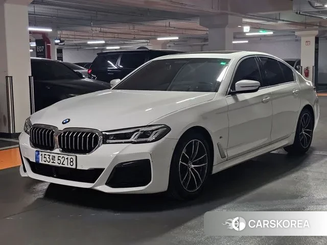 BMW 5 Series (G30) 2022 Белый из Кореи