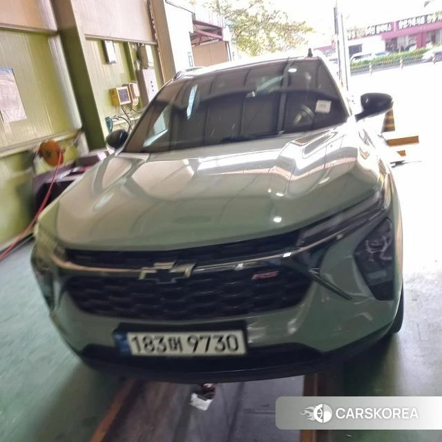 Chevrolet (GM Daewoo) Trax Crossover 2023 Зеленый из Кореи