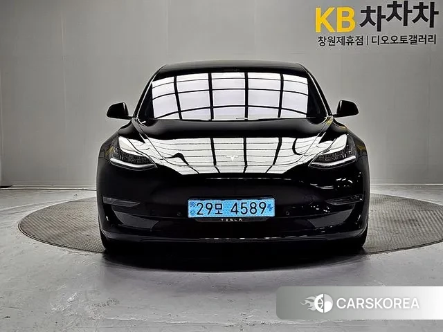 Tesla Model 3 2020 Черный из Кореи
