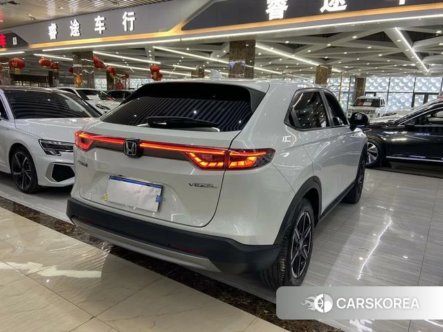 Honda Binzhi 2023 Белый из Китая